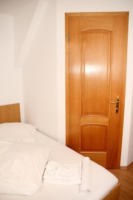 Pensiunea Timişoara Quarto foto